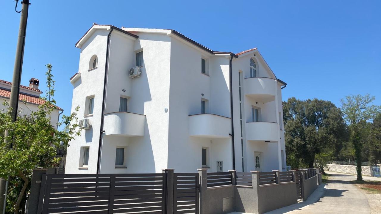 Villa Mara Pula Exterior photo