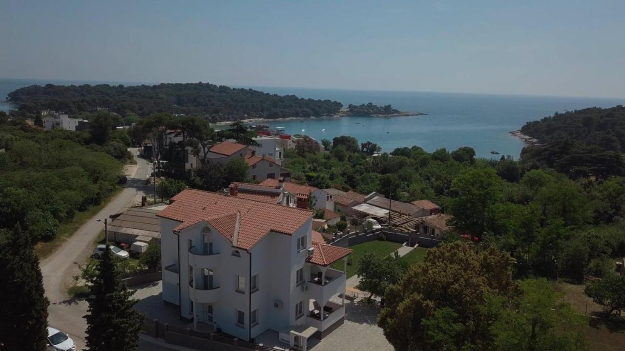 Villa Mara Pula Exterior photo